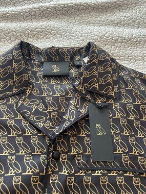 (NWT) Octobers Very Own - black silk shirt, gold owl logo